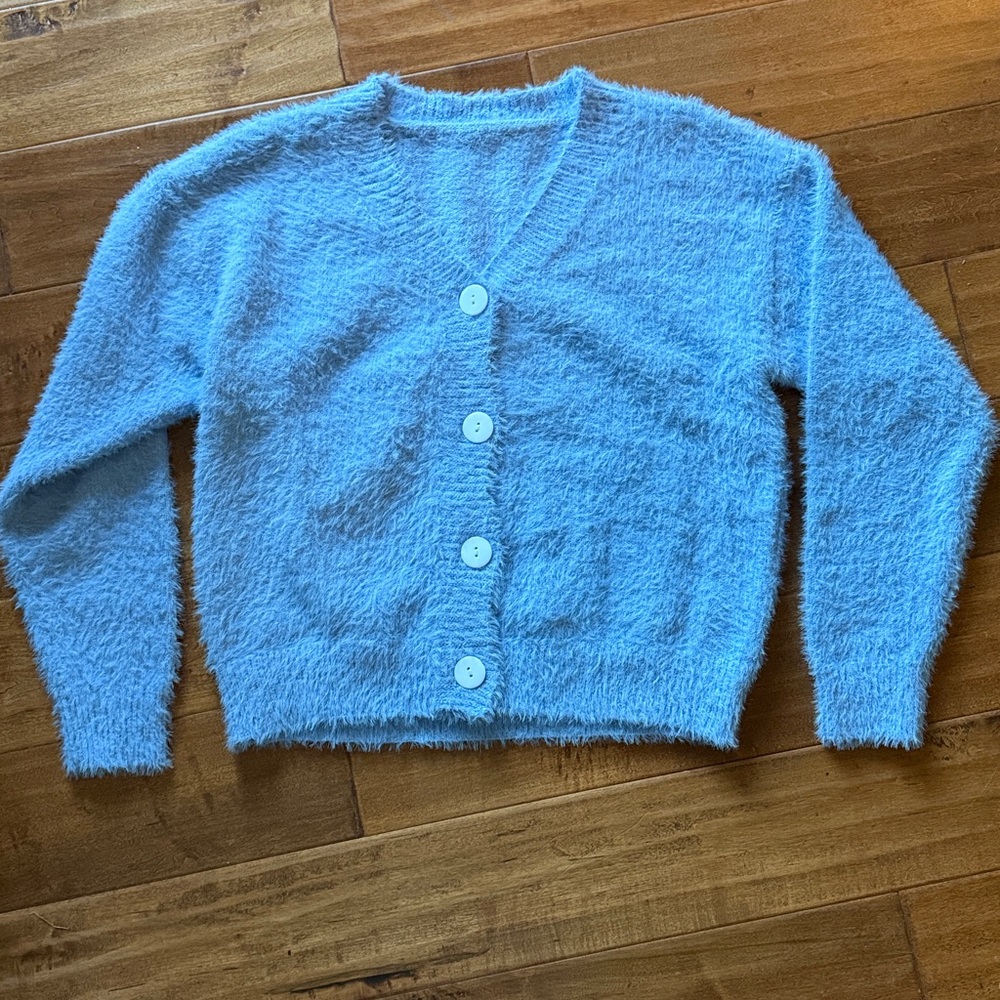 Women’s baby blue fuzzy cardigan- Small